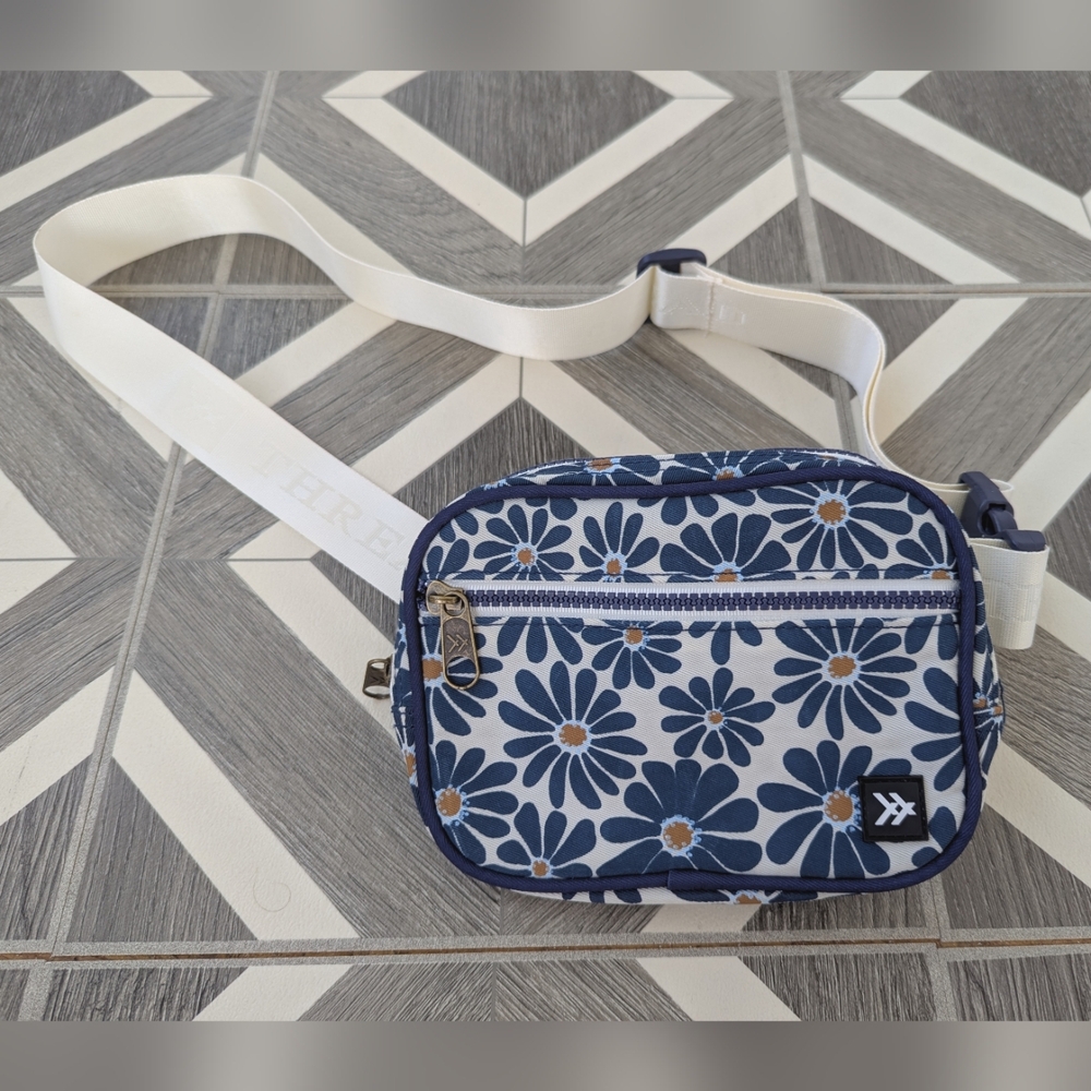 Thread Blue Floral Pattern Fanny Pack